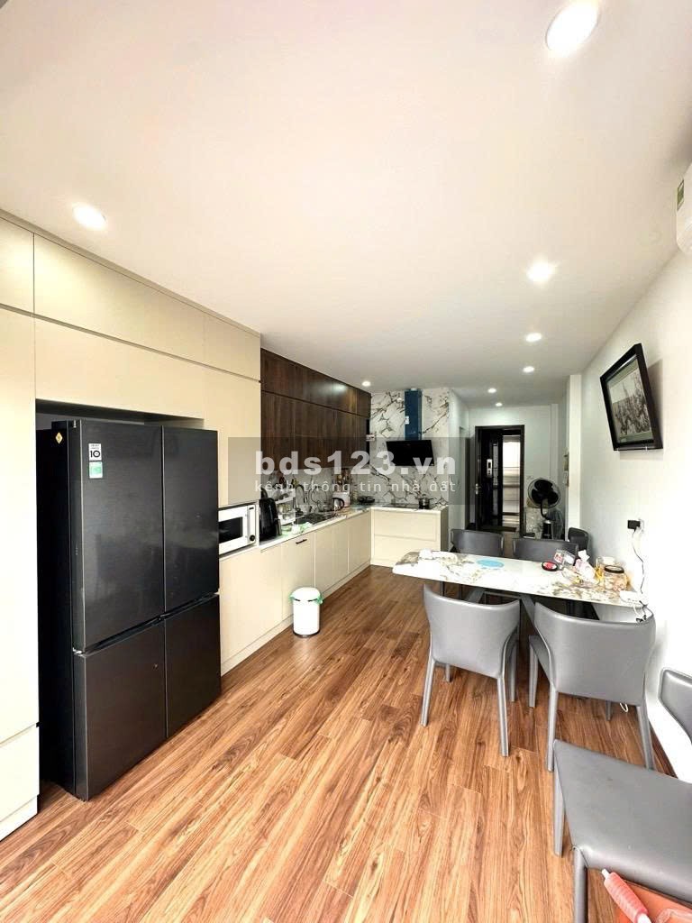 Hot hot bán nhà 7 tầng thang máy – Âu Cơ, Tây Hồ