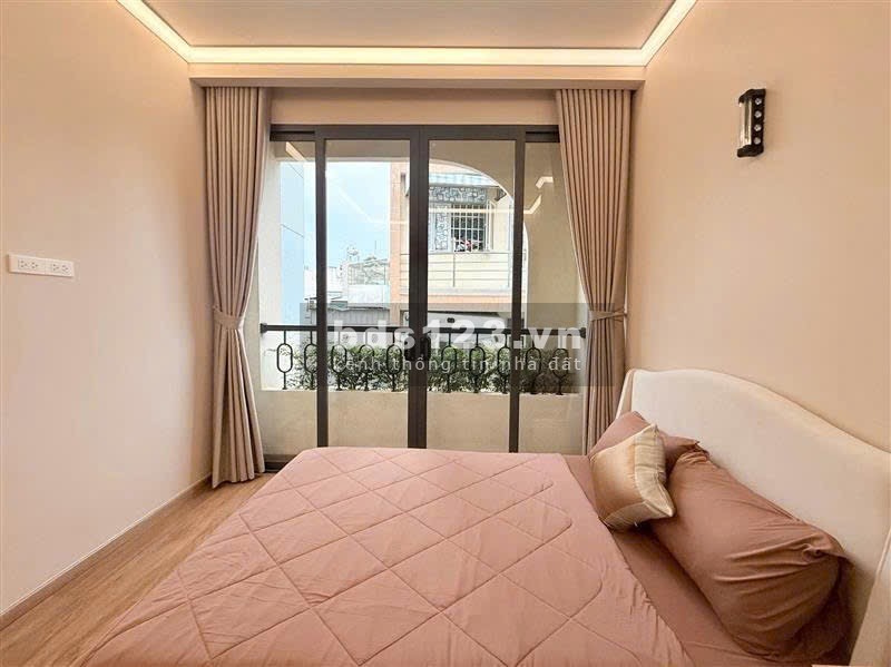 CHDV cần bán Hoàng Sa hẻm thông 4 tầng 6pn bán gắp 9,4tỷ