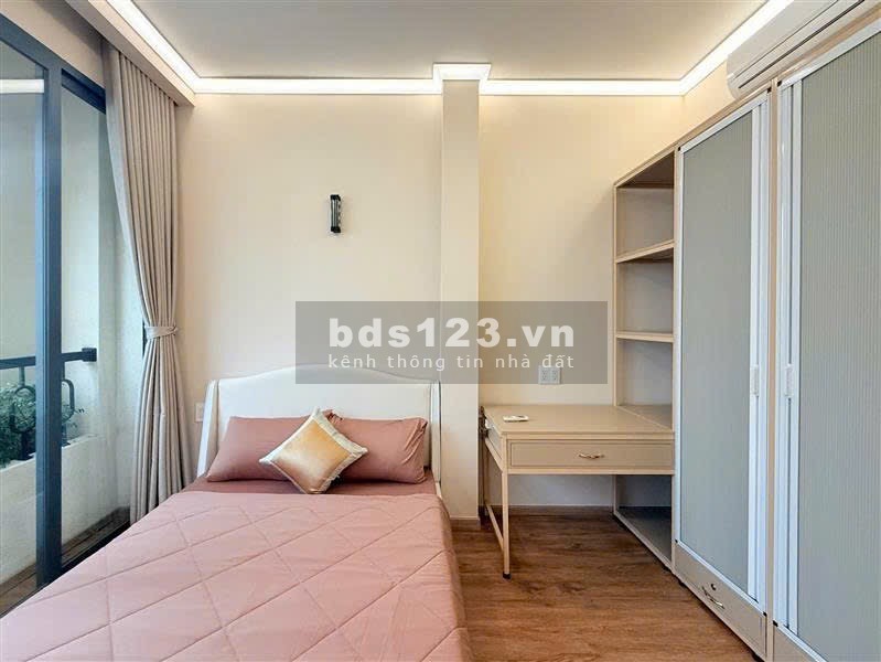 CHDV cần bán Hoàng Sa hẻm thông 4 tầng 6pn bán gắp 9,4tỷ