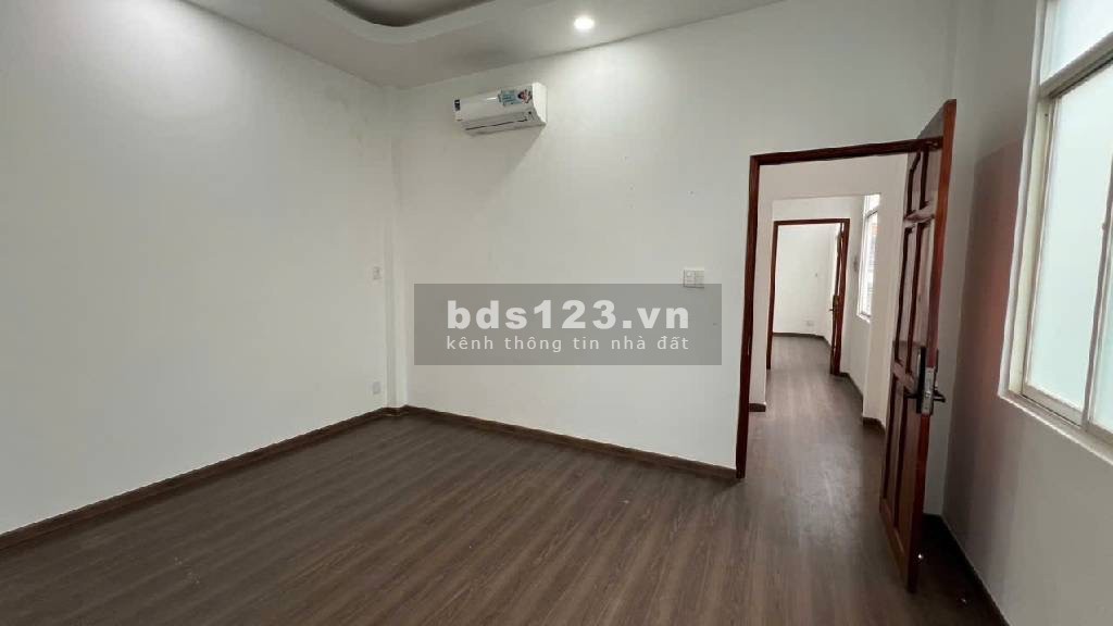 Bán nhà 4 tầng sát mặt tiền Ngô Gia Tự – ngang rộng hiếm…