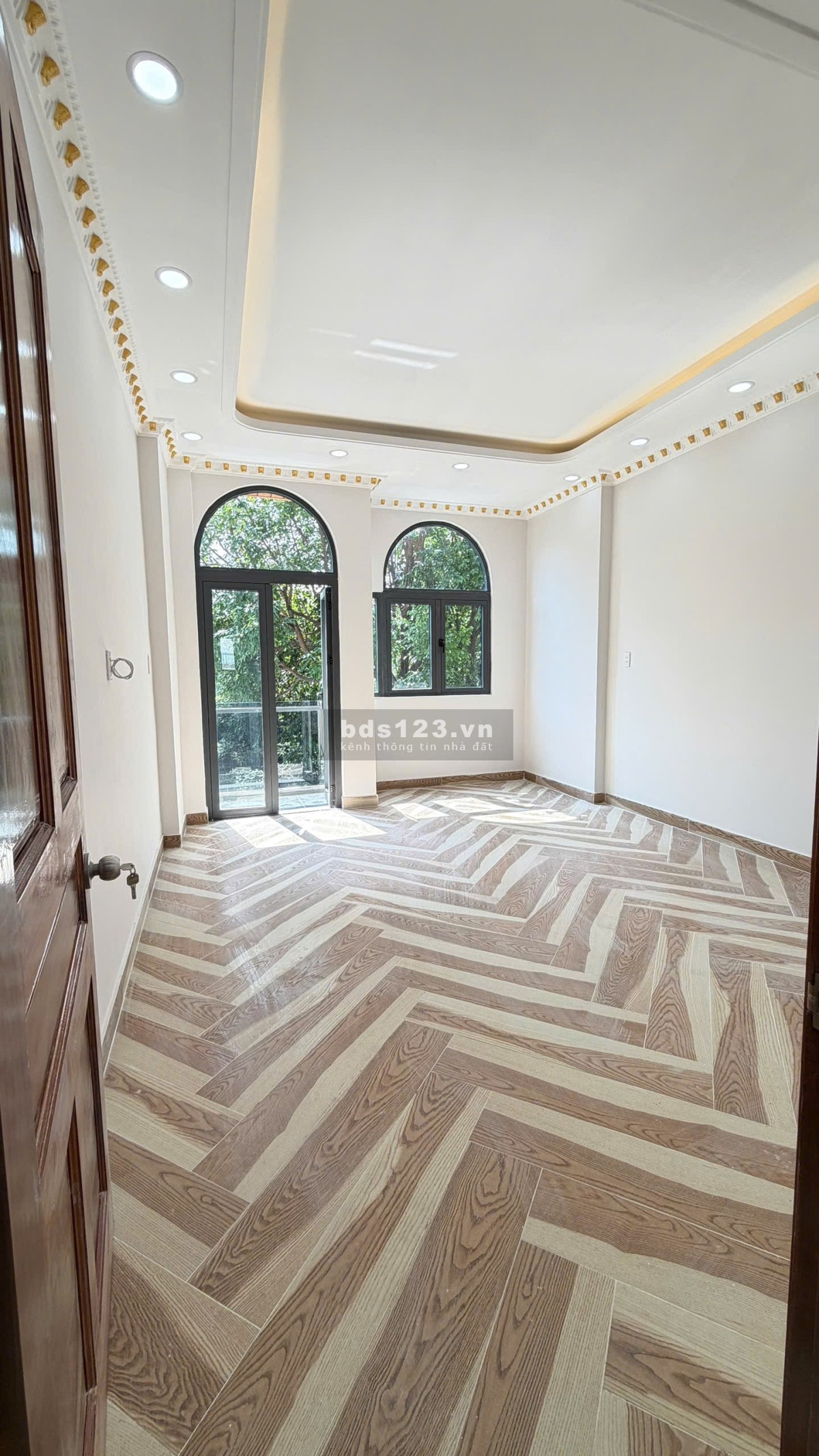 Nhà đẹp view trực diện công viên khu Bình Phú Quận 6