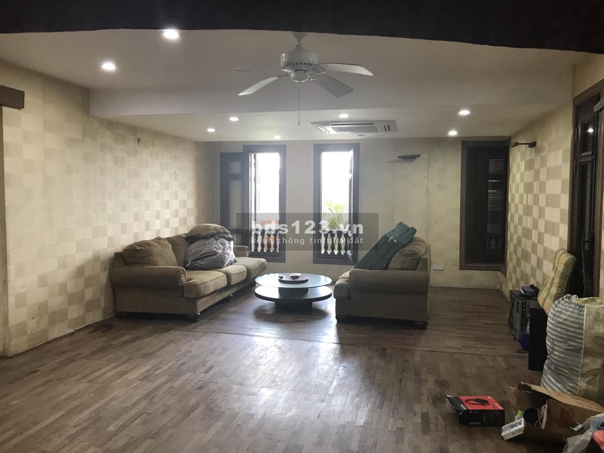 Cho thuê tầng 3 tầng 4 nhà riêng tại Quảng An, Tây Hồ