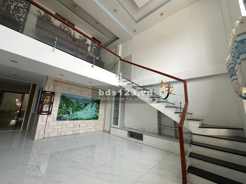 Bán nhà 5 tỷ, 88.6m2 ngay Huỳnh Tấn Phát, Phú Thuận, Quận 7,…