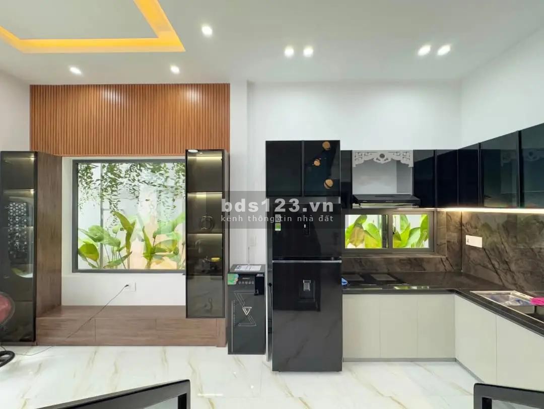 Nhà 1 trệt 1 lầu - Hồ Văn Cống - Nội thất cơ bản - SHR -…