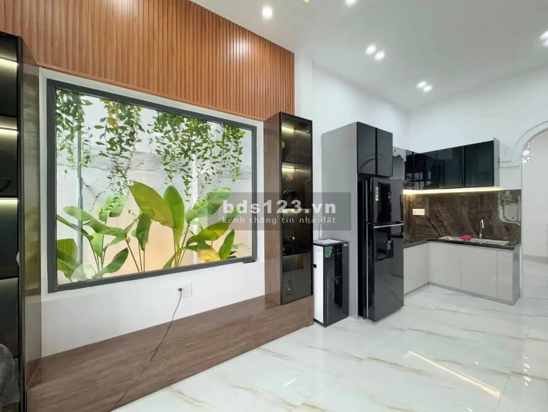 Nhà 1 trệt 1 lầu - Hồ Văn Cống - Nội thất cơ bản - SHR -…