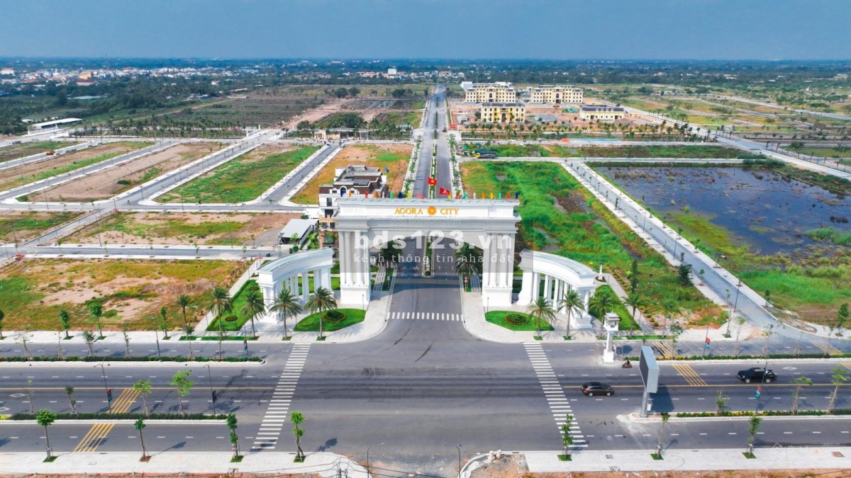 Đất nền, sổ hồng riêng, trung tâm hành chính thương mại…