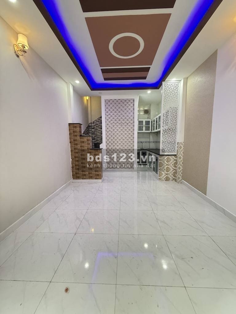Nhà xinh 3 tầng – Hẻm thông – Chợ Gò Vấp, giá chỉ 3,7 tỷ…