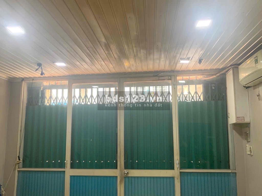 Cho thuê MB có máy lạnh tiện KD ngay mặt tiền Vĩnh Viễn Quận 10