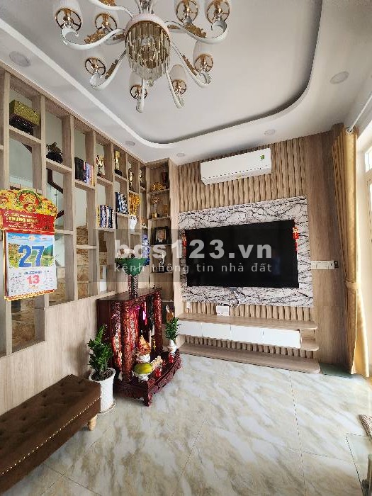 Cần bán nhà gần Hương Lộ 2, giá chỉ 8 tỷ