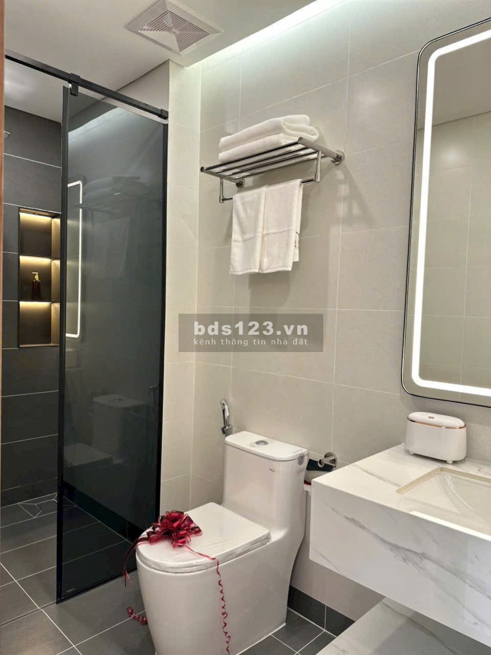 Bán CH 2PN-2WC tại AVA Center, ngay Metro, thanh toán 5 Triệu/tháng…