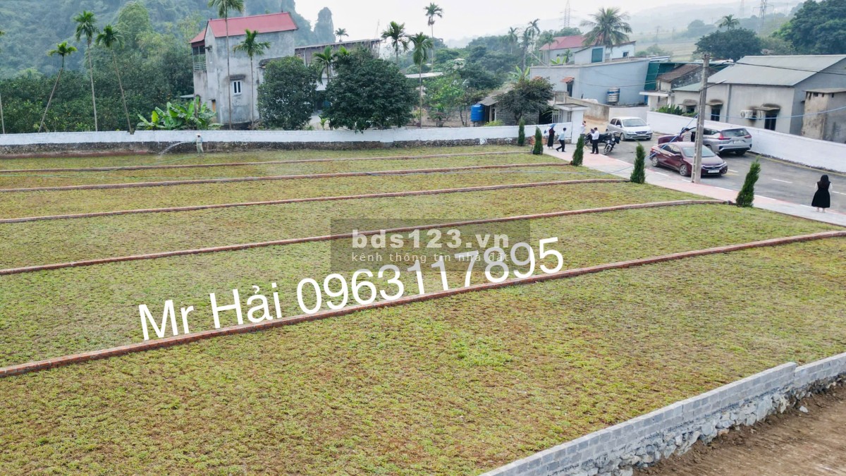 400 - 450m2 giá hơn 4 triệu/m2 Lương Sơn, Hòa Bình