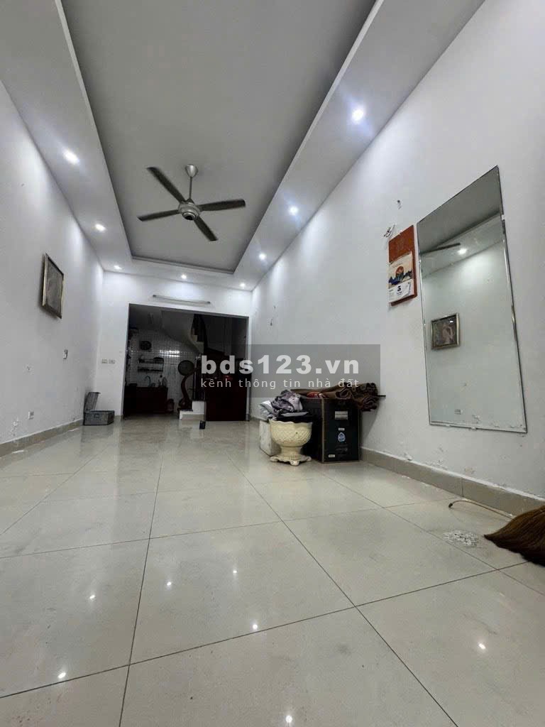 Bán nhà Đường Láng – Đống Đa – 42 m2 – Mt 3.6m – 4 Tầng…