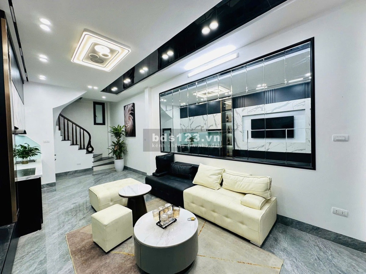 Bán nhà Võ Chí Công, siêu đẹp, như hình