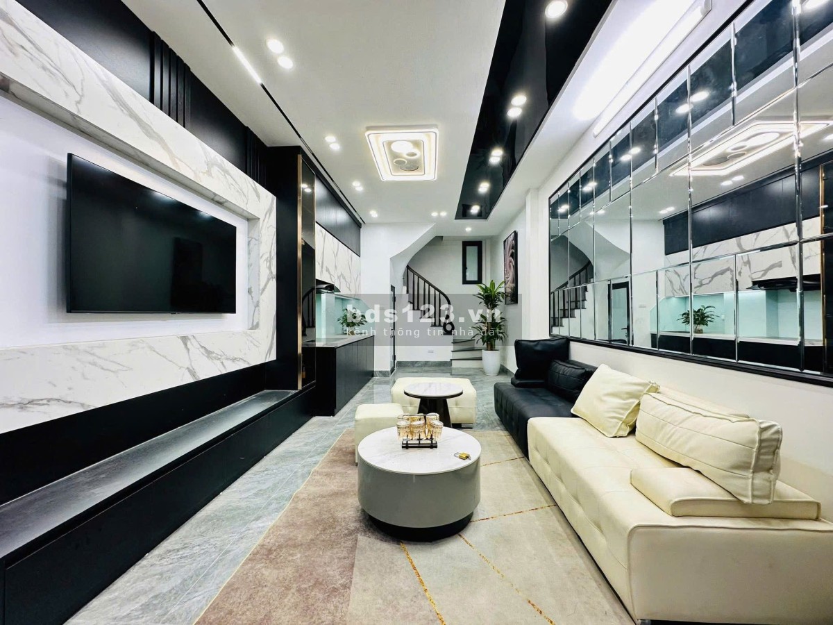 Bán nhà Võ Chí Công, siêu đẹp, như hình