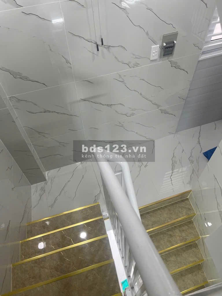 Nhà 4 tầng BTCT – Trần Bình Trọng – Trung tâm Q. Bình Thạnh…