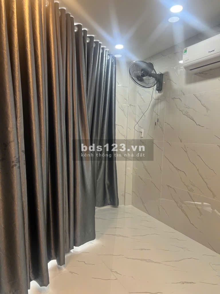 Nhà 4 tầng BTCT – Trần Bình Trọng – Trung tâm Q. Bình Thạnh…