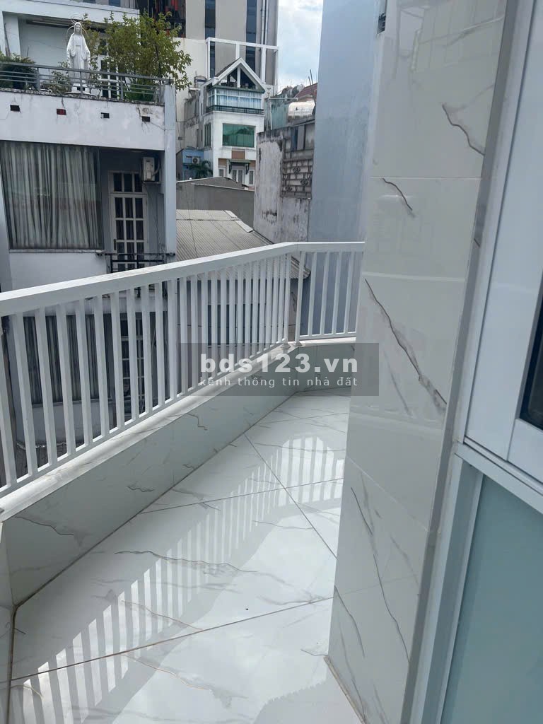 Nhà 4 tầng BTCT – Trần Bình Trọng – Trung tâm Q. Bình Thạnh…