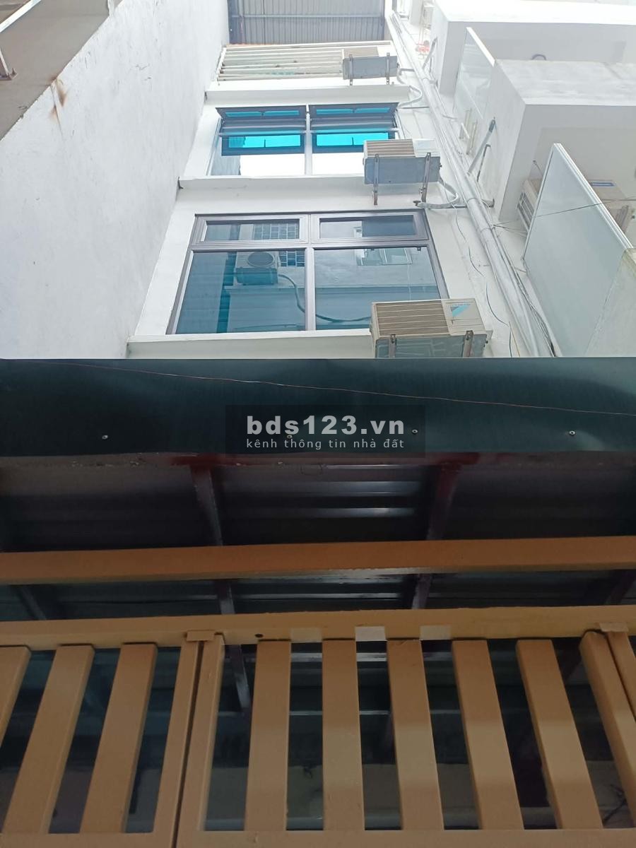 Bán nhà Cầu Giấy dọn vào ở ngay đẹp như hình