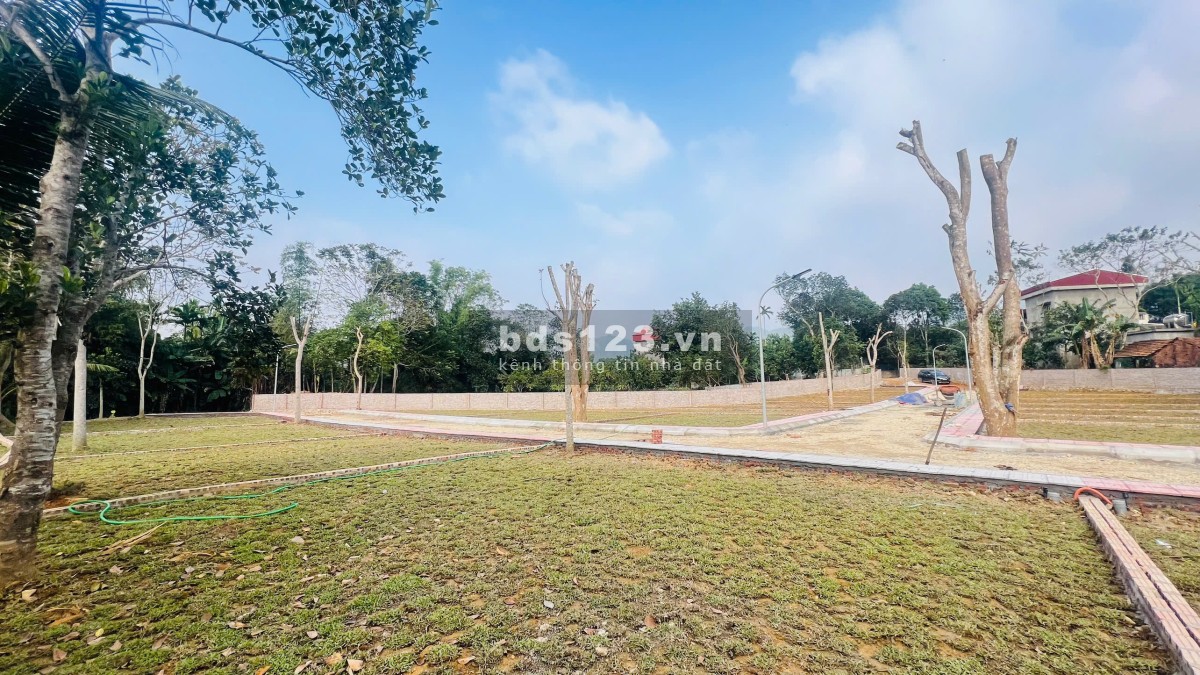 MỞ BÁN ĐẤT TẠI BÃI XE - KIM BÔI - HÒA BÌNH MUA 1 LÔ TẶNG 1…