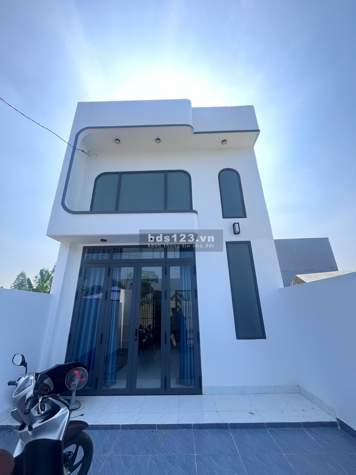 Bán nhà 5x20m sổ riêng thô cư đầy đủ