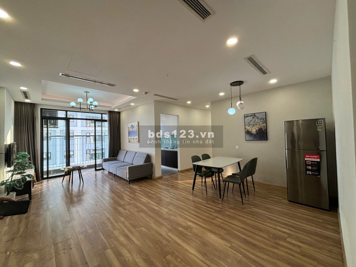 Tôi cần cho thuê 3N2VS tại Phố Duy Tân Hà Nội