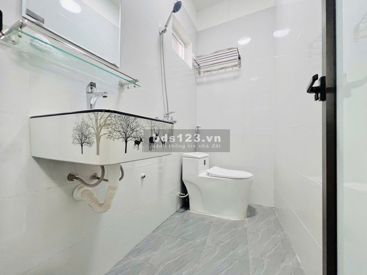 Bán nhà Trường Chinh dòng tiền 70 triệu một tháng 11 phòng…