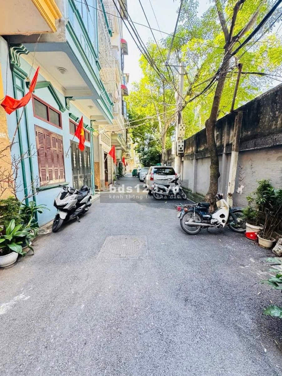 Bán nhà Nguyễn Hoàng Tôn Hà Nội phân lô ô tô tránh, 14,5 tỷ