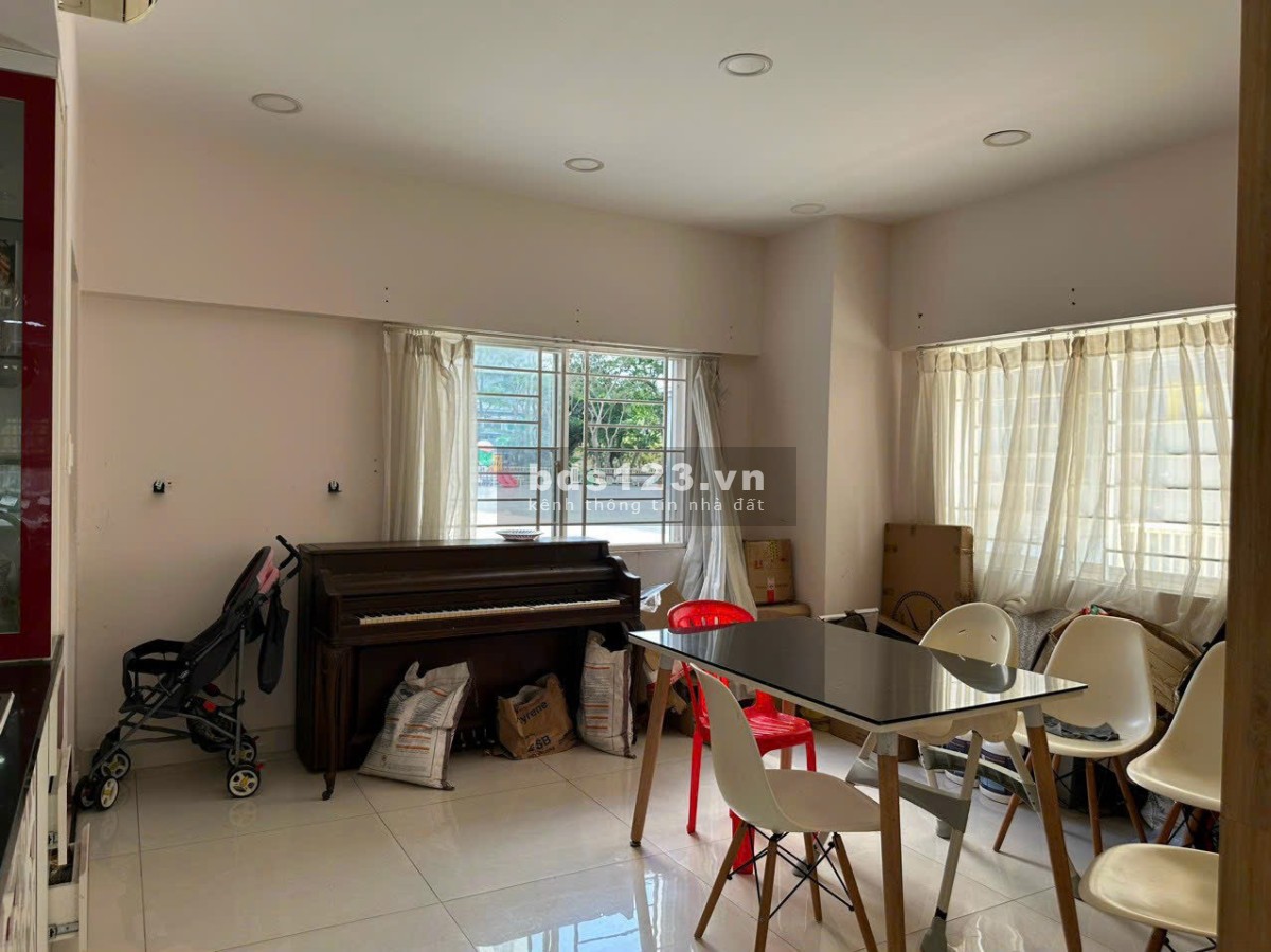 Bán căn hộ tầng trệt (shophouse) Phú Mỹ Thuận 143m2, 3p3w,…
