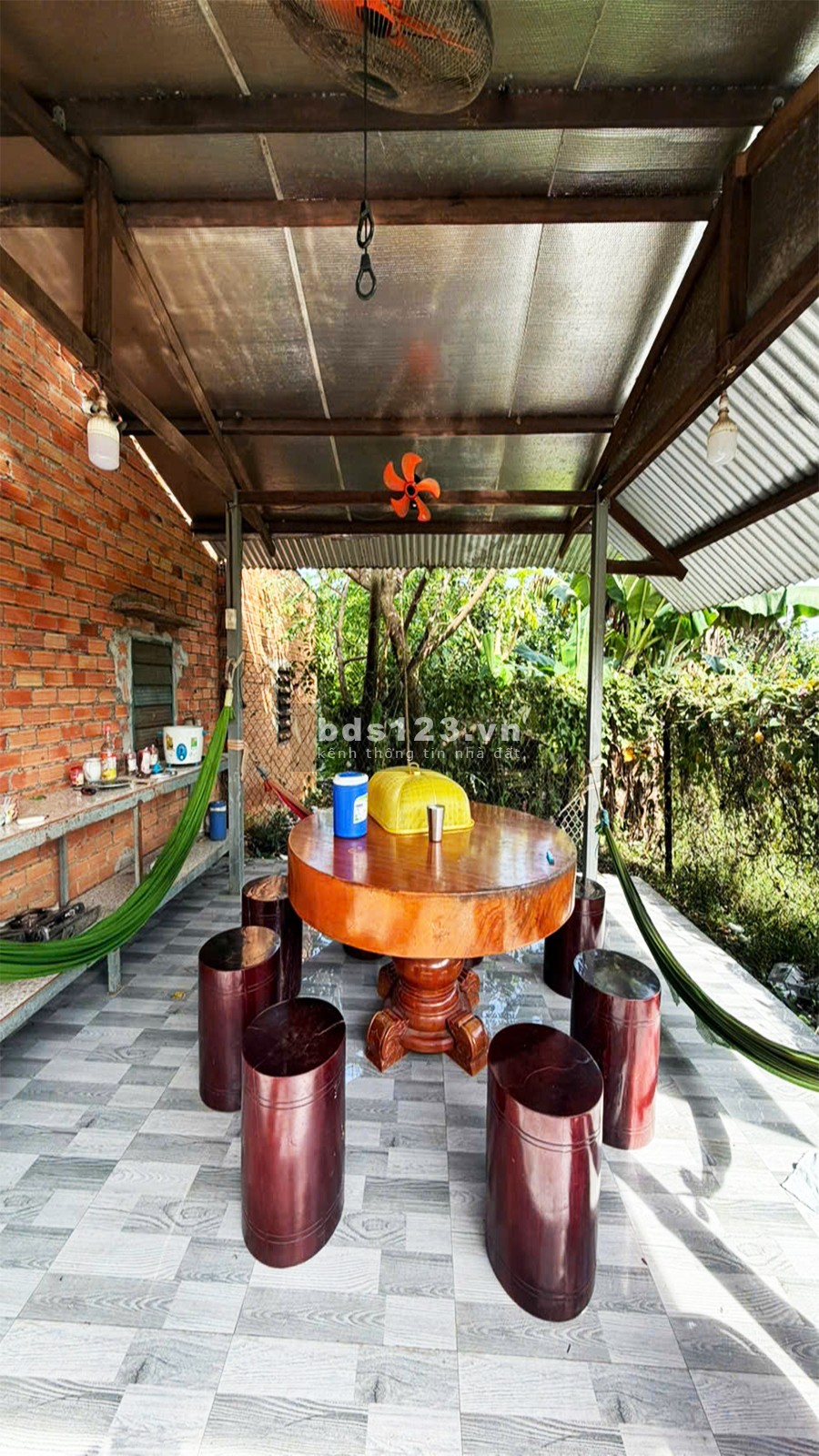 Chỉ 380tr/sào sở hữu ngay đất vườn cây ăn trái, cách nhựa…