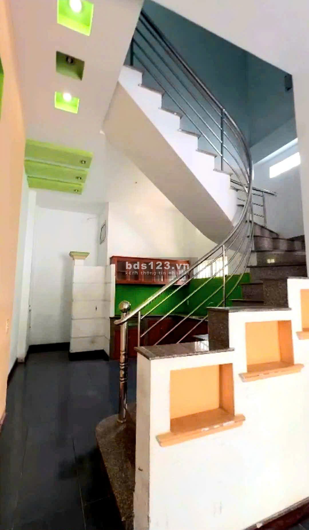  Bán nhà đường 11, Linh Xuân, Thủ Đức – hẻm container – giá 3.8 tỷ️ 48m² (4x12) – trệt lầu