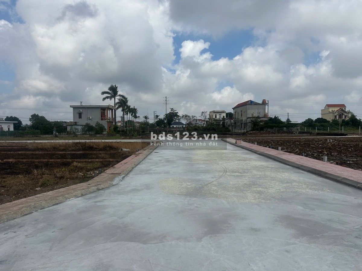 Bán đất cạnh KCN Vsip, đối diện mặt biển, 1p đi bộ ra tới mặt biển