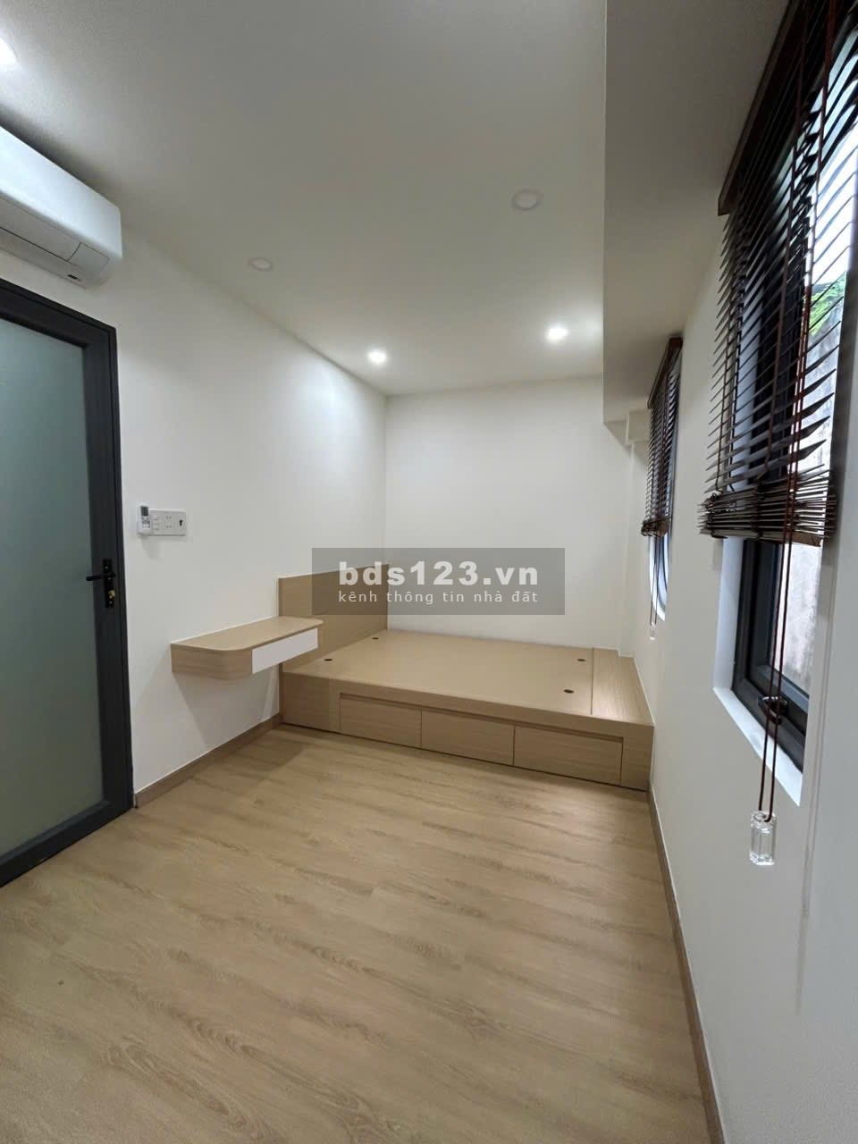 BÁN NHÀ MỚI – VỊ TRÍ ĐẸP TRUNG TÂM PHỐ