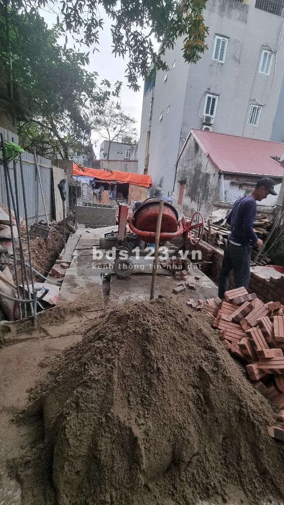 Thang máy – Ngõ rộng 2m – Nhà mới xây CCMN – Lô góc hiếm…