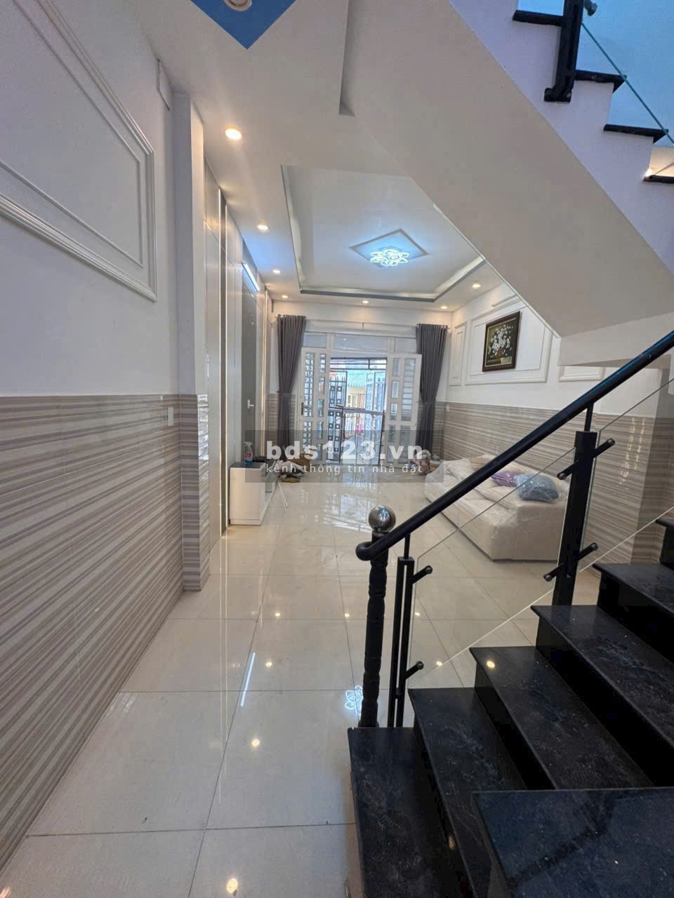  Bán nhà CHIẾN LƯỢC – HẺM XE HƠI – kinh doanh tốt – giá tốt