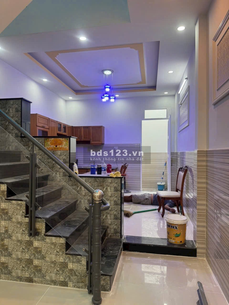  Bán nhà CHIẾN LƯỢC – HẺM XE HƠI – kinh doanh tốt – giá tốt