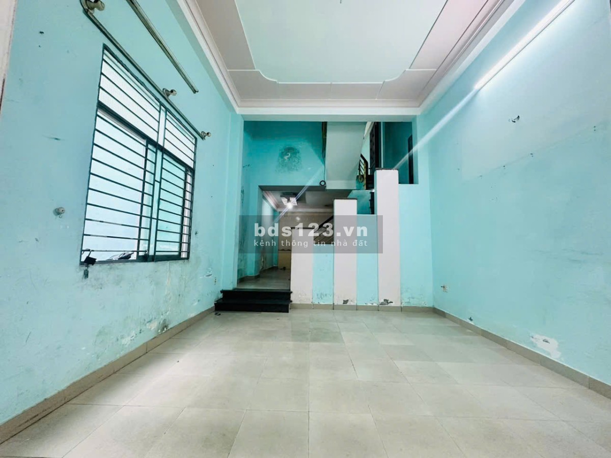  Chỉ cần 2 thùng sơn trắng + 1 thùng sơn ngoài trời là có…