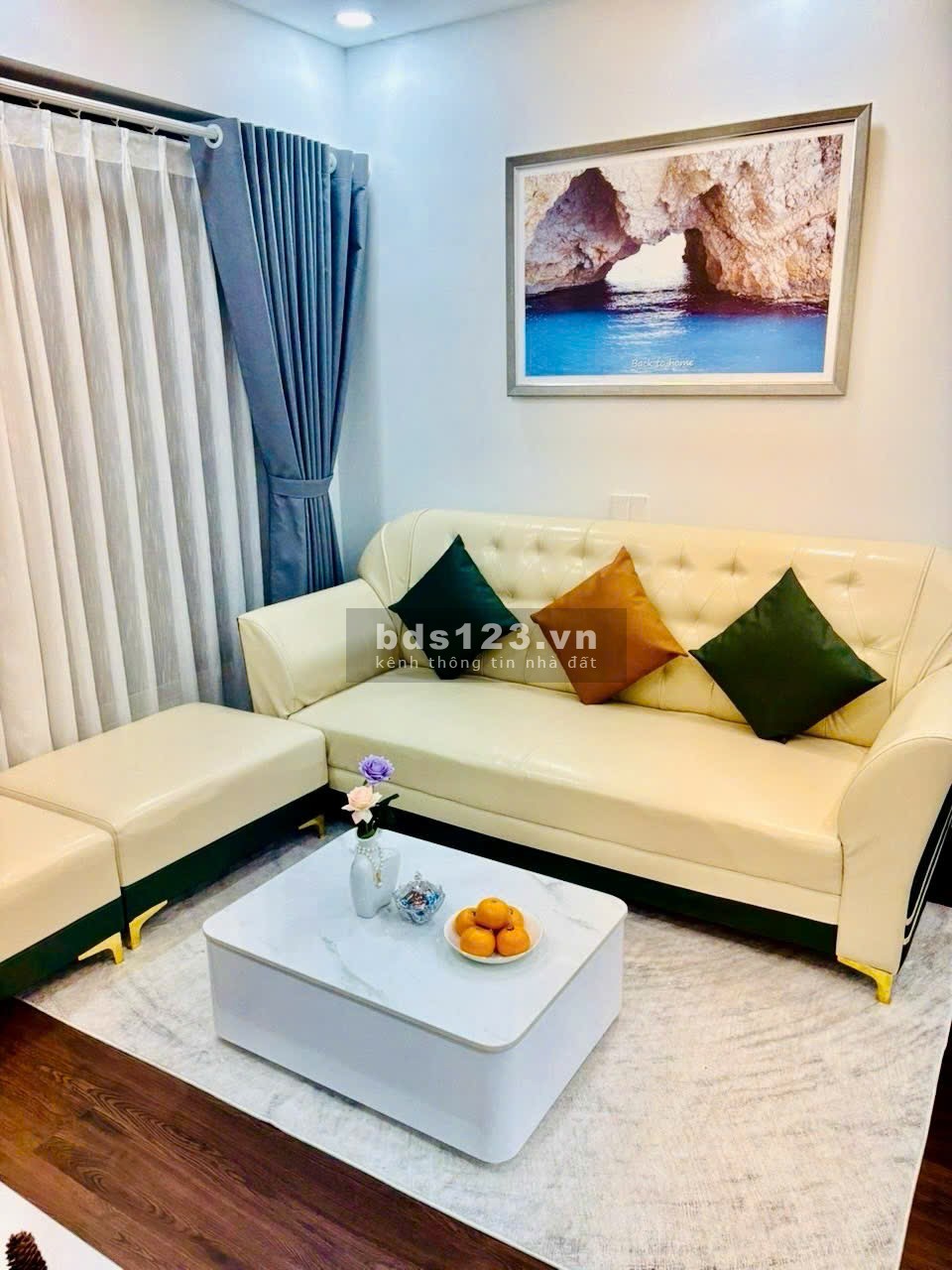 CHẠM TAY VÀO BIỂN CẢ – SỞ HỮU 