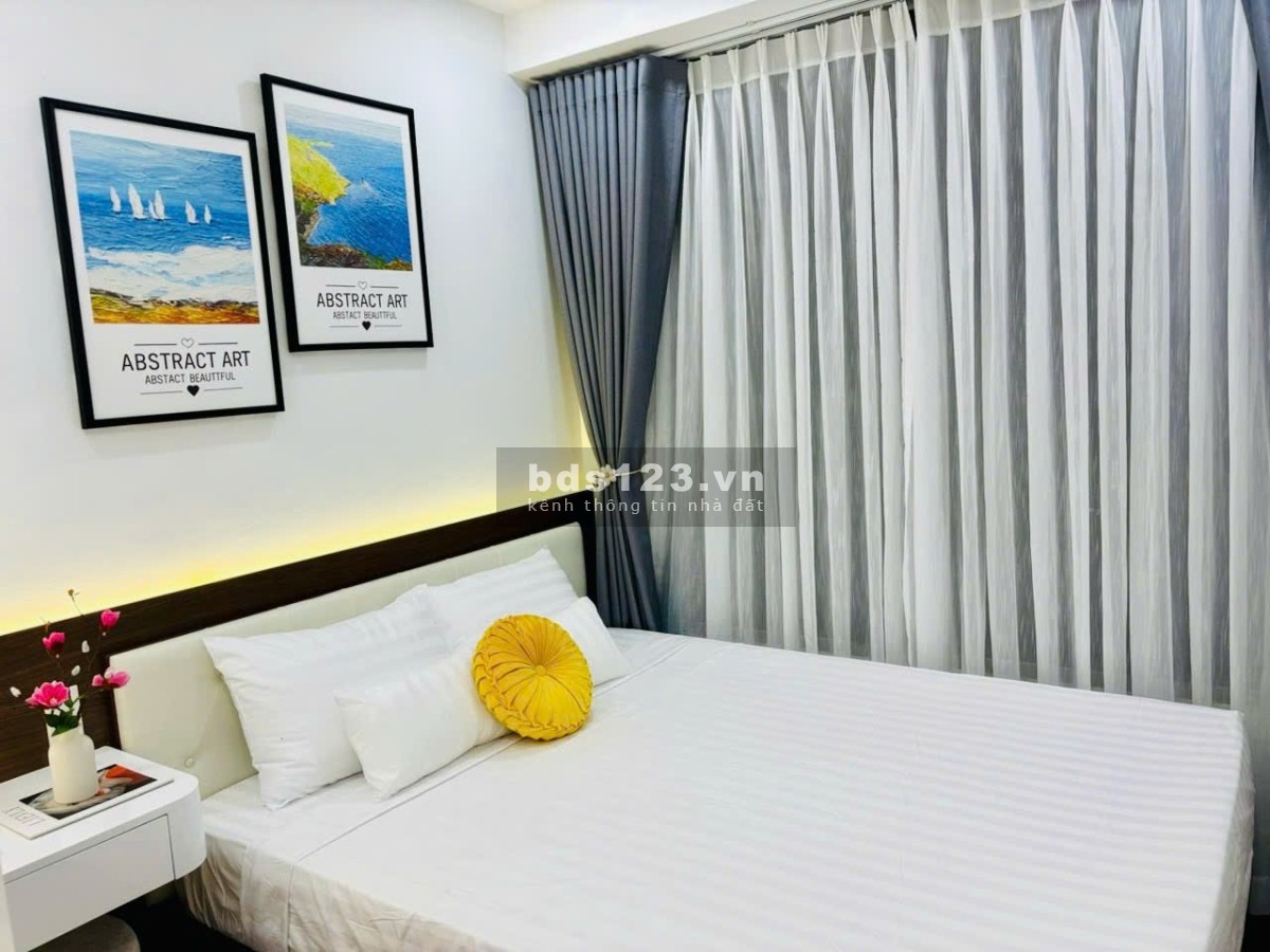 CHẠM TAY VÀO BIỂN CẢ – SỞ HỮU 