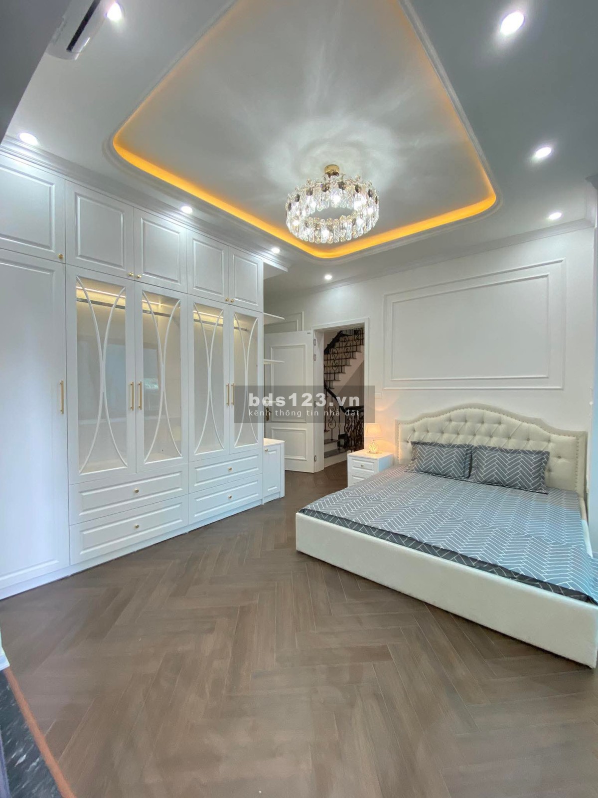 Bán Nhà 4 Tầng Thụy Khuê, Tây Hồ. Nhà Tân Cổ Điển Sang…