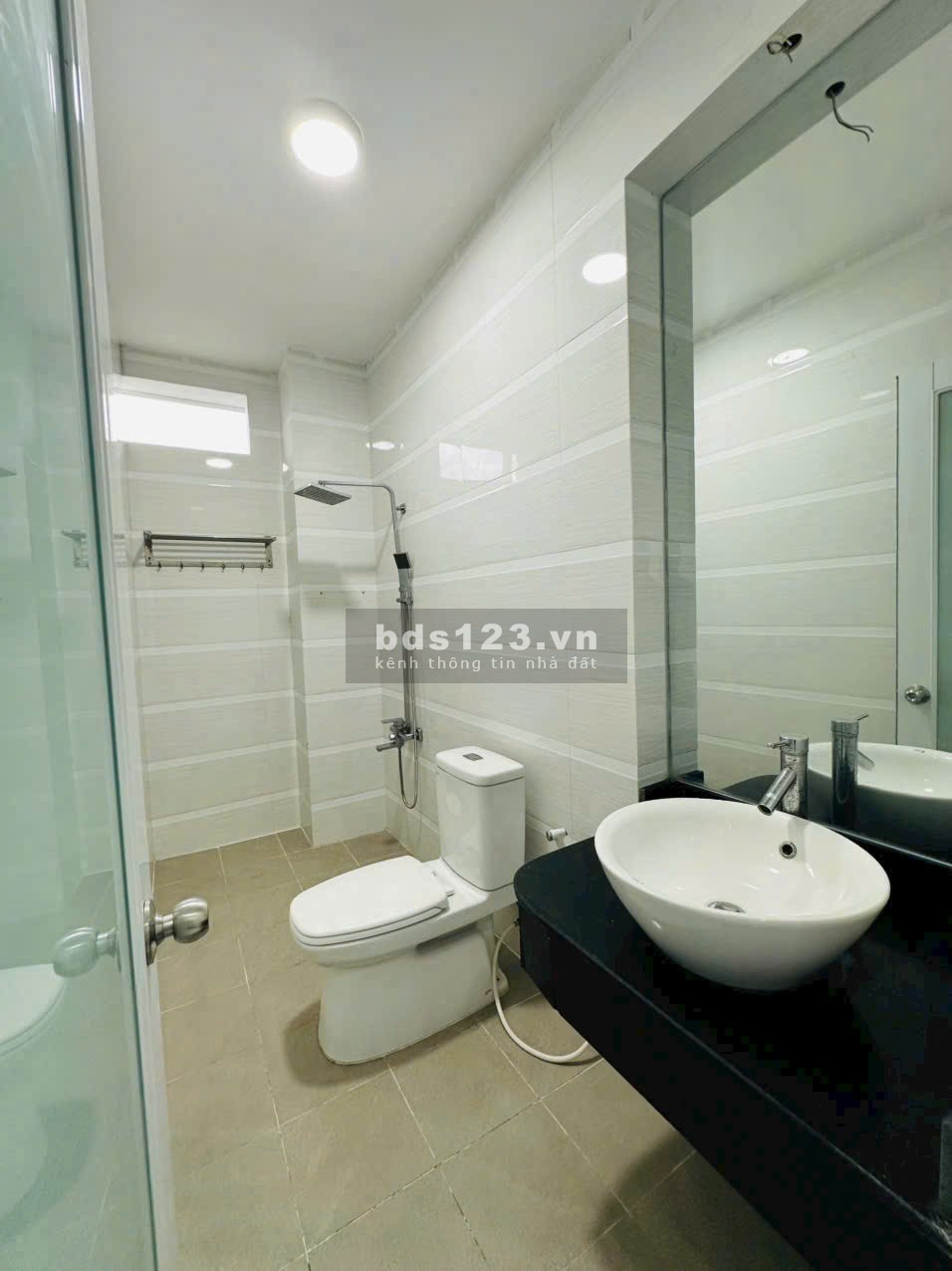 Nhà mới xây – Giá tốt – Xem là thích