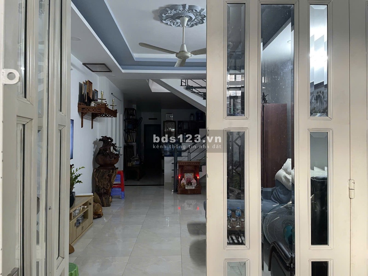 Bán nhà riêng HXH đường Nguyễn Hữu Tiến, 80m2, 2 tầng, giá…