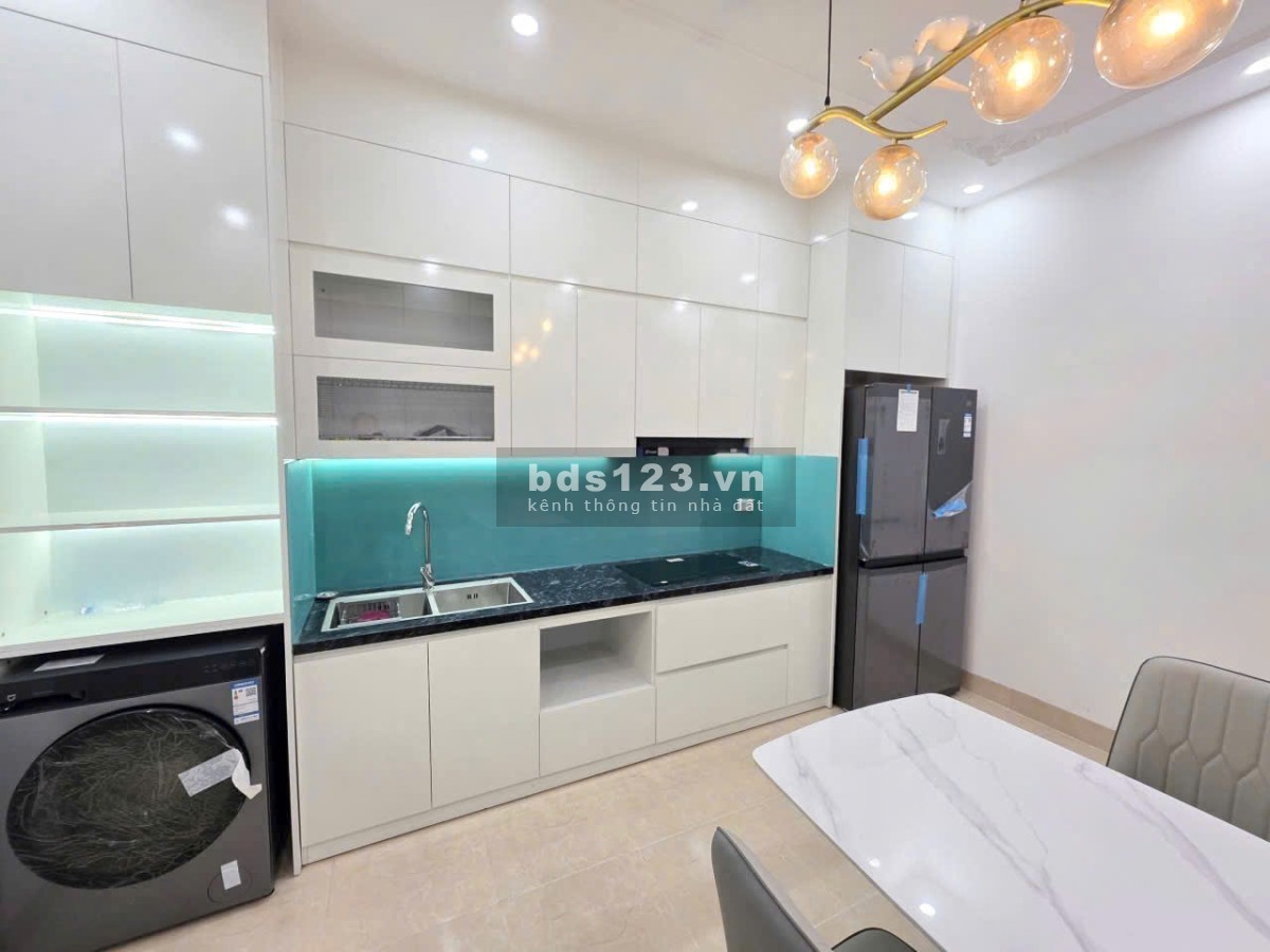 Bán Nhà Tổ 11 Yên Nghĩa – 34m2 , 3 tầng – lô góc , mặt ngõ…