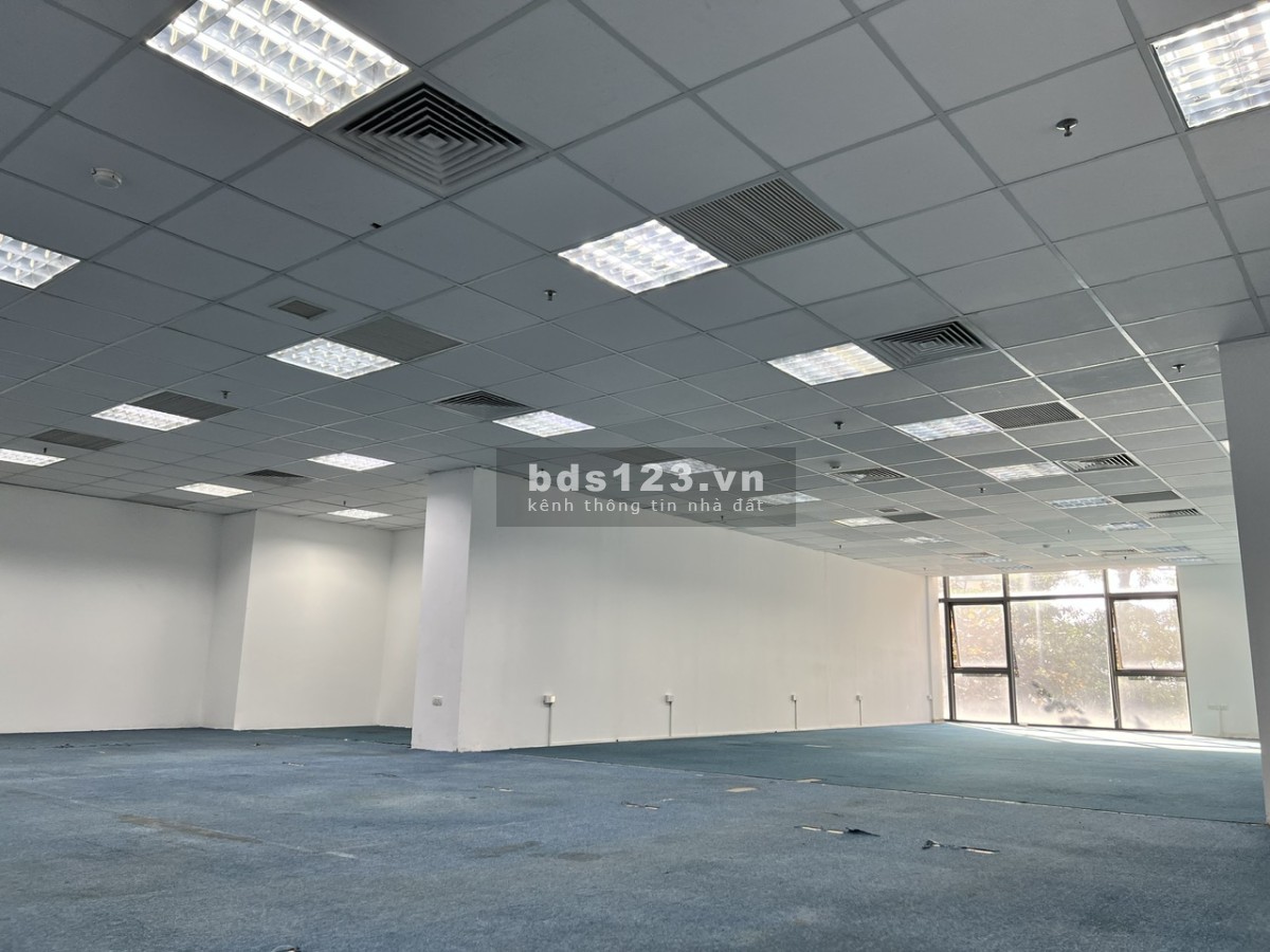 Cho thuê văn phòng mới, vị trí đẹp tại tòa B&T Trường Chinh