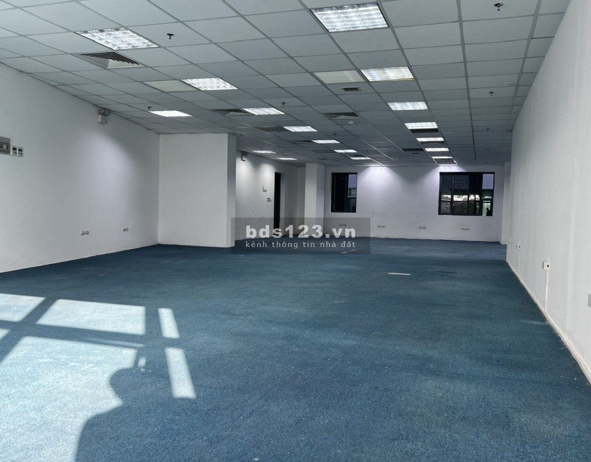 Cho thuê văn phòng mới, vị trí đẹp tại tòa B&T Trường Chinh