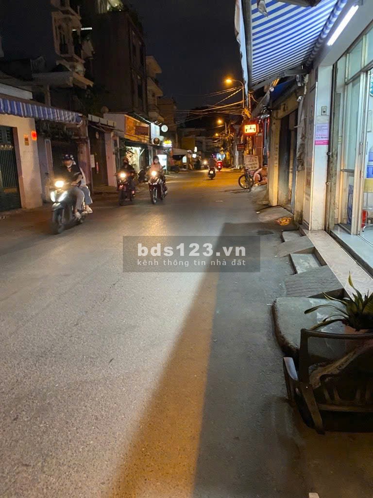  NHÀ ĐẸP NGAY NGUYỄN DU – GÒ VẤP (P. HẠNH THÔNG)