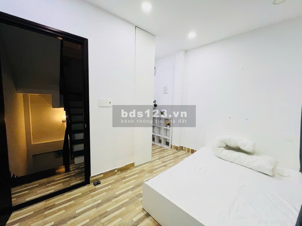  HẺM XE HƠI THÔNG – 4 TẦNG – 3 PHÒNG NGỦ – FULL NỘI THẤT…