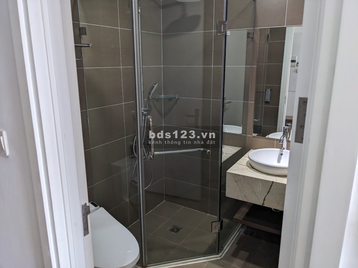 Cho thuê CHCC The Terra số 83 Hào Nam Đống Đa, 77m², 2 PN, 20tr/tháng.