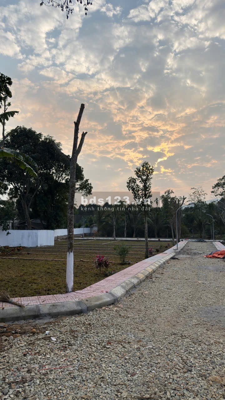 Đất Nghỉ Dưỡng Bám Suối Giá chỉ hơn 400tr – Gần Serena…