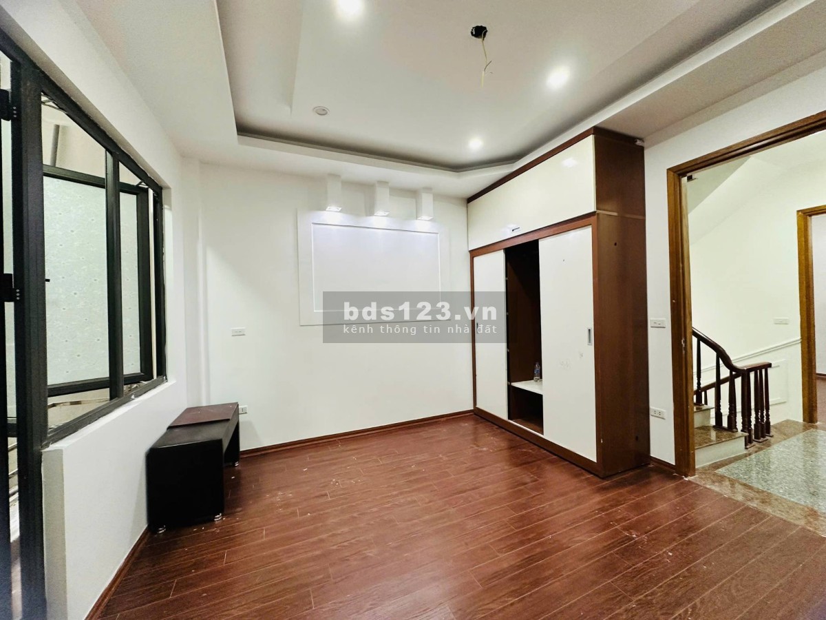 Bán Nhà 5 Tầng Ngõ Thụy Khuê, Tây Hồ, 3 Thoáng. Diện tích…