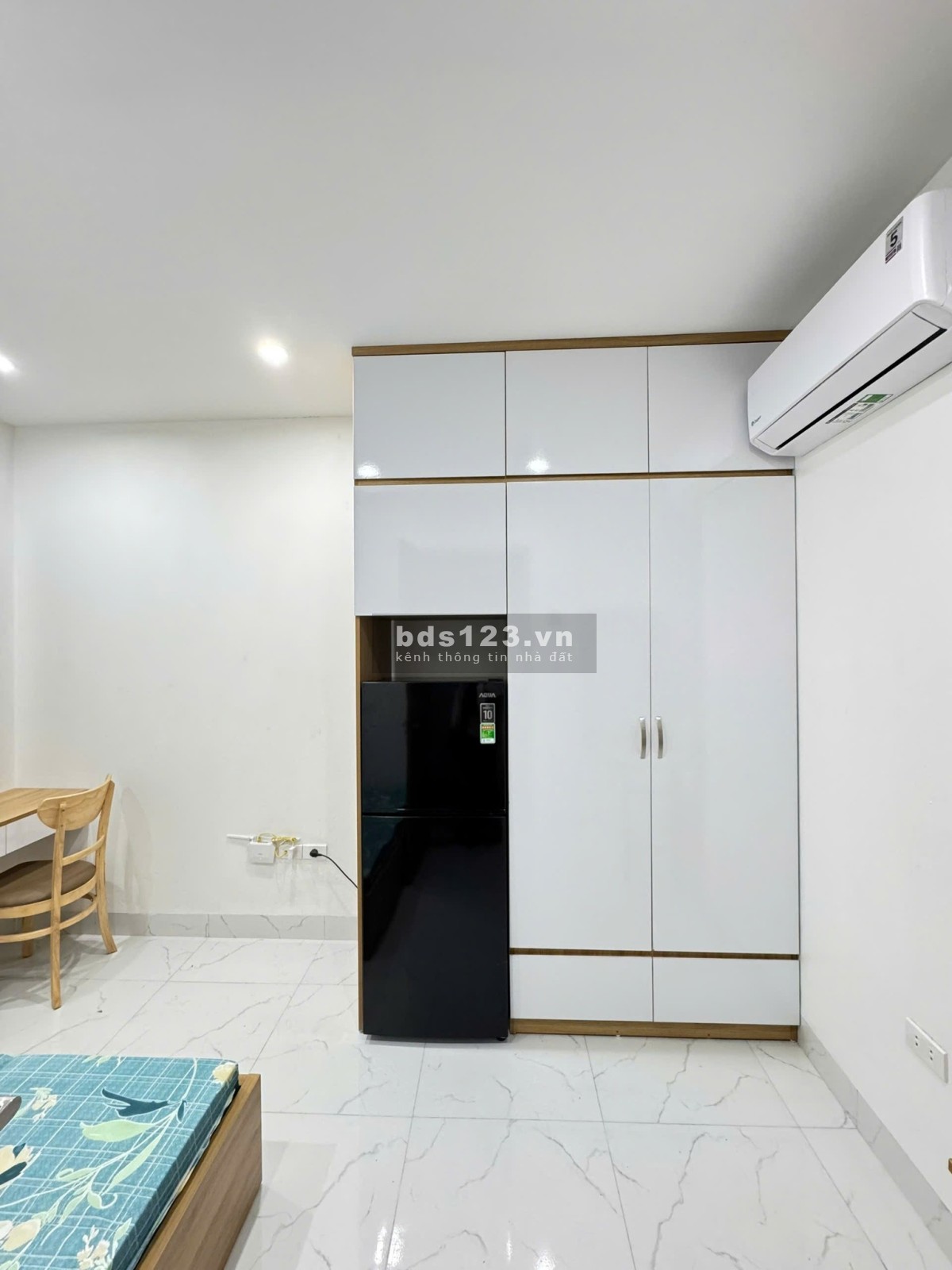 Tòa Nhà CHDV quận Tây Hồ - 7 Tầng Thang máy - Mặt tiền 4.1m -…